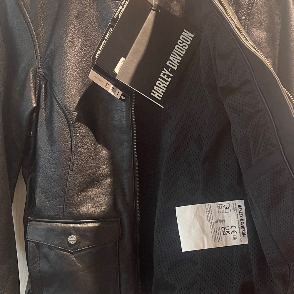 Harley-Davidson Black Leather Riding Jacket Large NWT 3 - Picture 7 of 16